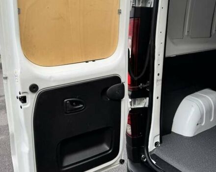 Білий Рено Трафік, об'ємом двигуна 2 л та пробігом 30 тис. км за 24990 $, фото 58 на Automoto.ua