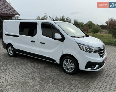 Белый Рено Трафик, объемом двигателя 2 л и пробегом 63 тыс. км за 32650 $, фото 39 на Automoto.ua