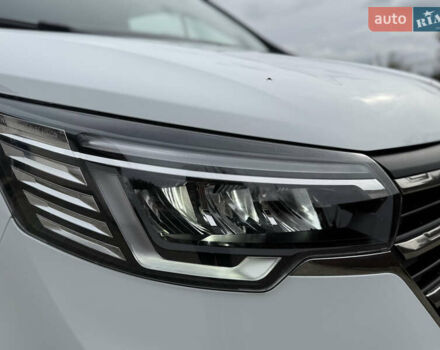 Белый Рено Трафик, объемом двигателя 2 л и пробегом 63 тыс. км за 32650 $, фото 124 на Automoto.ua