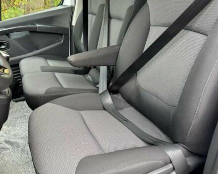 Білий Рено Трафік, об'ємом двигуна 2 л та пробігом 30 тис. км за 24990 $, фото 49 на Automoto.ua