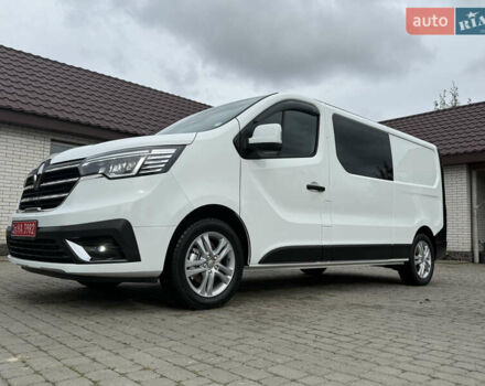 Белый Рено Трафик, объемом двигателя 2 л и пробегом 63 тыс. км за 32650 $, фото 143 на Automoto.ua