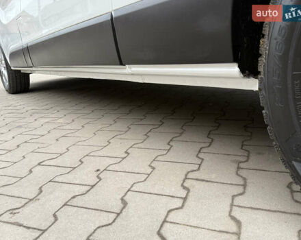 Білий Рено Трафік, об'ємом двигуна 2 л та пробігом 181 тис. км за 26850 $, фото 13 на Automoto.ua