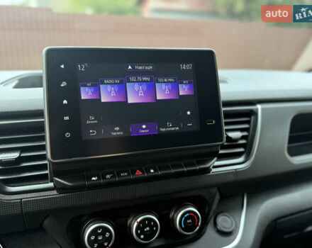 Белый Рено Трафик, объемом двигателя 2 л и пробегом 63 тыс. км за 32650 $, фото 100 на Automoto.ua