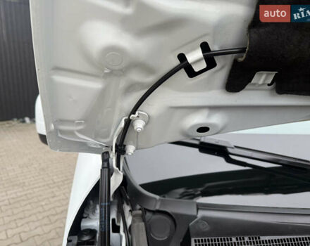 Білий Рено Трафік, об'ємом двигуна 2 л та пробігом 181 тис. км за 26850 $, фото 63 на Automoto.ua