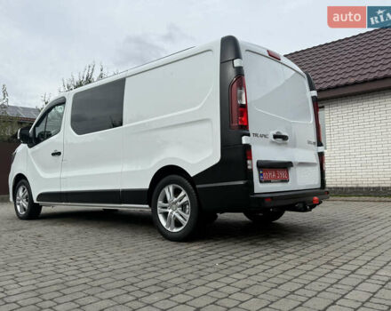 Белый Рено Трафик, объемом двигателя 2 л и пробегом 63 тыс. км за 32650 $, фото 148 на Automoto.ua