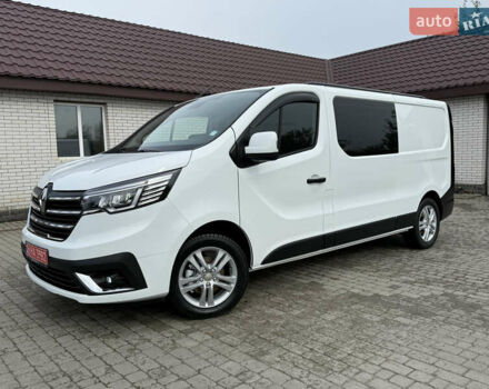 Белый Рено Трафик, объемом двигателя 2 л и пробегом 63 тыс. км за 32650 $, фото 3 на Automoto.ua