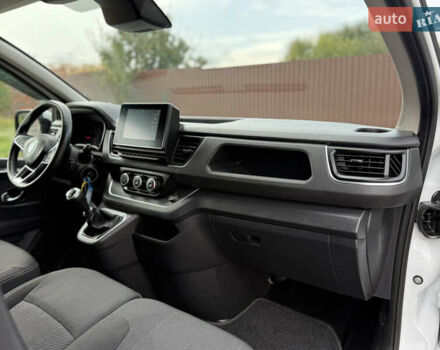 Белый Рено Трафик, объемом двигателя 2 л и пробегом 63 тыс. км за 32650 $, фото 79 на Automoto.ua