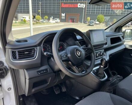 Белый Рено Трафик, объемом двигателя 2 л и пробегом 110 тыс. км за 28999 $, фото 31 на Automoto.ua