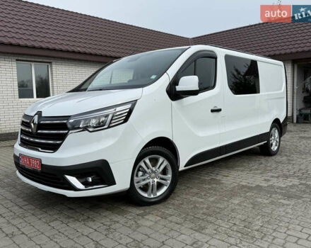 Белый Рено Трафик, объемом двигателя 2 л и пробегом 63 тыс. км за 32650 $, фото 4 на Automoto.ua