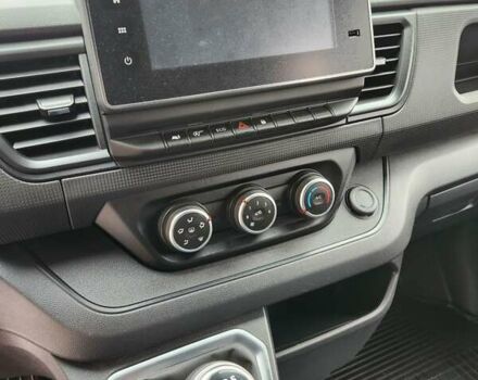 Белый Рено Трафик, объемом двигателя 2 л и пробегом 21 тыс. км за 29900 $, фото 31 на Automoto.ua