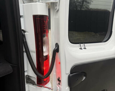 Білий Рено Трафік, об'ємом двигуна 2 л та пробігом 181 тис. км за 26850 $, фото 54 на Automoto.ua