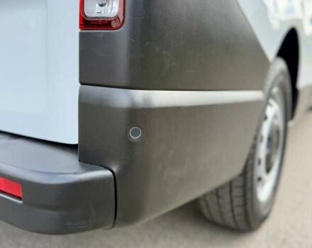 Білий Рено Трафік, об'ємом двигуна 2 л та пробігом 16 тис. км за 32700 $, фото 24 на Automoto.ua