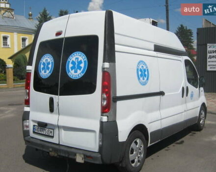Белый Рено Трафик, объемом двигателя 2 л и пробегом 390 тыс. км за 7300 $, фото 3 на Automoto.ua
