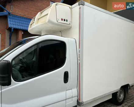 Белый Рено Трафик, объемом двигателя 2 л и пробегом 256 тыс. км за 11300 $, фото 31 на Automoto.ua