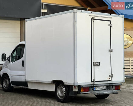 Белый Рено Трафик, объемом двигателя 2 л и пробегом 256 тыс. км за 11300 $, фото 12 на Automoto.ua