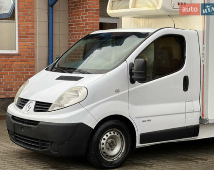 Белый Рено Трафик, объемом двигателя 2 л и пробегом 256 тыс. км за 11300 $, фото 6 на Automoto.ua