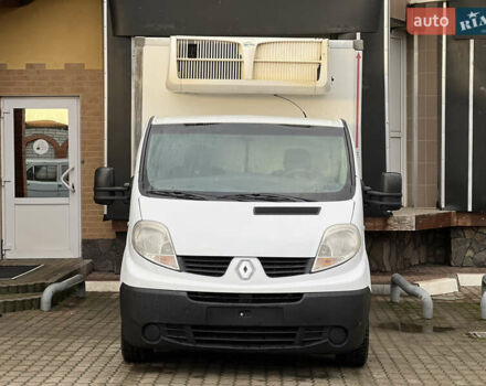 Белый Рено Трафик, объемом двигателя 2 л и пробегом 256 тыс. км за 11300 $, фото 4 на Automoto.ua