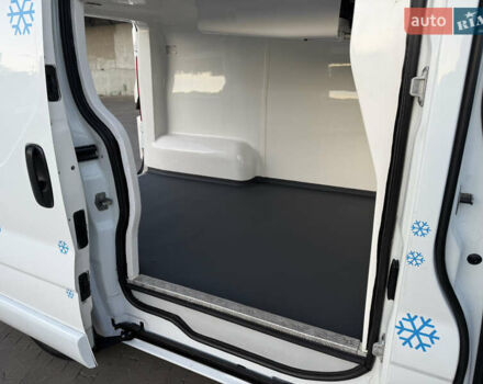Білий Рено Трафік, об'ємом двигуна 2 л та пробігом 232 тис. км за 15900 $, фото 32 на Automoto.ua