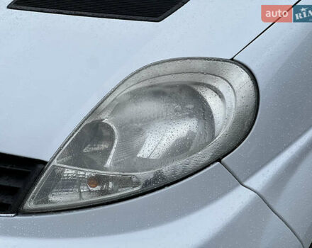 Белый Рено Трафик, объемом двигателя 2 л и пробегом 256 тыс. км за 11300 $, фото 35 на Automoto.ua