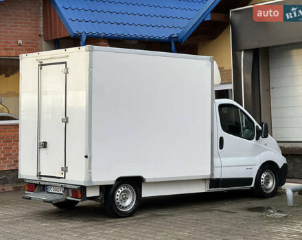 Белый Рено Трафик, объемом двигателя 2 л и пробегом 256 тыс. км за 11300 $, фото 17 на Automoto.ua