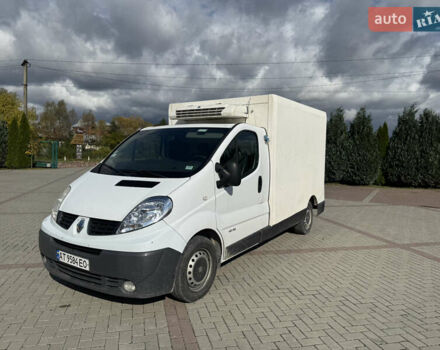 Белый Рено Трафик, объемом двигателя 2 л и пробегом 332 тыс. км за 13500 $, фото 5 на Automoto.ua