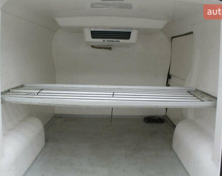 Белый Рено Трафик, объемом двигателя 2 л и пробегом 63 тыс. км за 14900 $, фото 5 на Automoto.ua