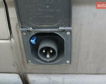 Белый Рено Трафик, объемом двигателя 2 л и пробегом 63 тыс. км за 14900 $, фото 7 на Automoto.ua