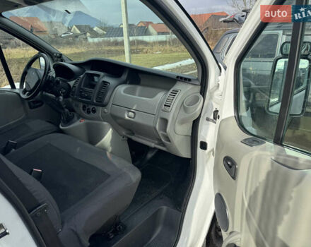 Білий Рено Трафік, об'ємом двигуна 2 л та пробігом 157 тис. км за 11000 $, фото 14 на Automoto.ua