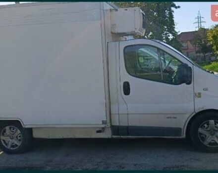 Белый Рено Трафик, объемом двигателя 2 л и пробегом 400 тыс. км за 7500 $, фото 2 на Automoto.ua