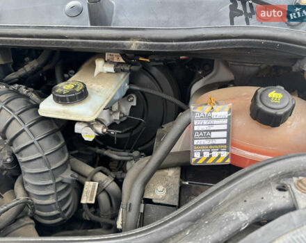 Білий Рено Трафік, об'ємом двигуна 2 л та пробігом 157 тис. км за 11000 $, фото 21 на Automoto.ua