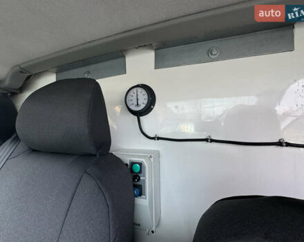 Білий Рено Трафік, об'ємом двигуна 2 л та пробігом 157 тис. км за 11000 $, фото 13 на Automoto.ua