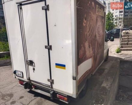 Белый Рено Трафик, объемом двигателя 2 л и пробегом 300 тыс. км за 10800 $, фото 4 на Automoto.ua