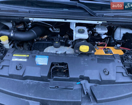 Белый Рено Трафик, объемом двигателя 1.6 л и пробегом 250 тыс. км за 15000 $, фото 11 на Automoto.ua