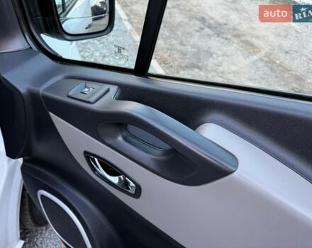 Белый Рено Трафик, объемом двигателя 1.6 л и пробегом 268 тыс. км за 16900 $, фото 32 на Automoto.ua