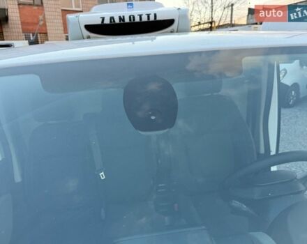 Белый Рено Трафик, объемом двигателя 1.6 л и пробегом 268 тыс. км за 16900 $, фото 41 на Automoto.ua