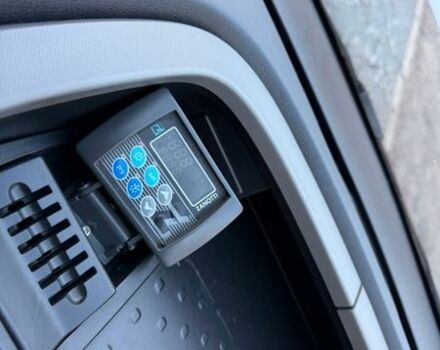 Белый Рено Трафик, объемом двигателя 1.6 л и пробегом 268 тыс. км за 16900 $, фото 23 на Automoto.ua