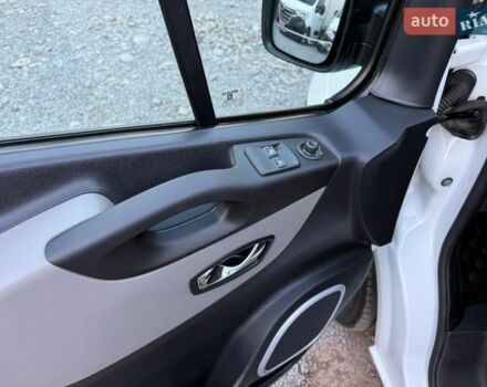 Белый Рено Трафик, объемом двигателя 1.6 л и пробегом 268 тыс. км за 16900 $, фото 19 на Automoto.ua