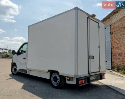 Белый Рено Трафик, объемом двигателя 1.6 л и пробегом 206 тыс. км за 14500 $, фото 2 на Automoto.ua