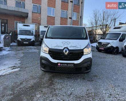 Белый Рено Трафик, объемом двигателя 1.6 л и пробегом 165 тыс. км за 15555 $, фото 1 на Automoto.ua