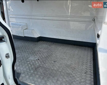 Білий Рено Трафік, об'ємом двигуна 1.6 л та пробігом 120 тис. км за 19900 $, фото 4 на Automoto.ua