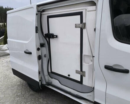 Білий Рено Трафік, об'ємом двигуна 1.6 л та пробігом 213 тис. км за 18900 $, фото 5 на Automoto.ua