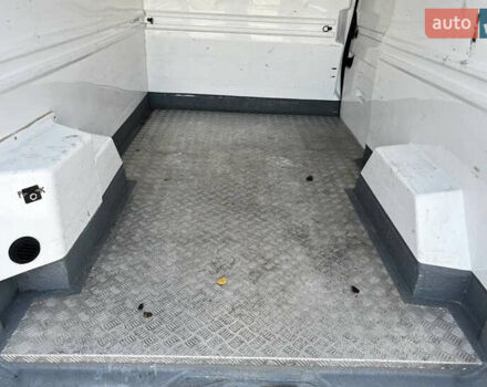 Білий Рено Трафік, об'ємом двигуна 1.6 л та пробігом 120 тис. км за 19900 $, фото 3 на Automoto.ua