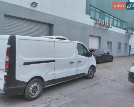 Білий Рено Трафік, об'ємом двигуна 1.6 л та пробігом 172 тис. км за 19900 $, фото 4 на Automoto.ua