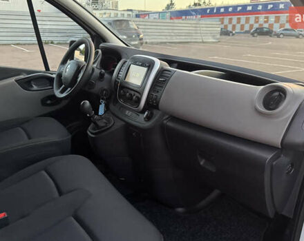 Белый Рено Трафик, объемом двигателя 1.6 л и пробегом 307 тыс. км за 16800 $, фото 22 на Automoto.ua