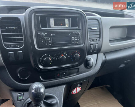 Белый Рено Трафик, объемом двигателя 1.6 л и пробегом 217 тыс. км за 16400 $, фото 8 на Automoto.ua