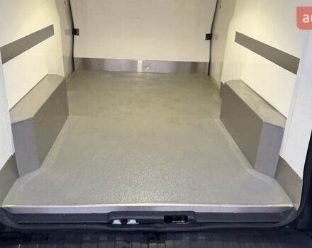 Белый Рено Трафик, объемом двигателя 1.6 л и пробегом 307 тыс. км за 16800 $, фото 16 на Automoto.ua