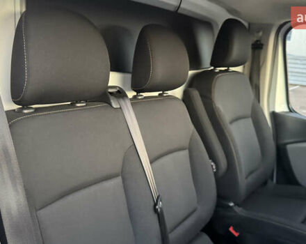 Белый Рено Трафик, объемом двигателя 1.6 л и пробегом 307 тыс. км за 16800 $, фото 26 на Automoto.ua