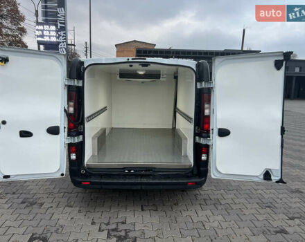 Белый Рено Трафик, объемом двигателя 1.6 л и пробегом 217 тыс. км за 16400 $, фото 12 на Automoto.ua