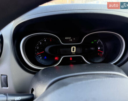 Білий Рено Трафік, об'ємом двигуна 1.6 л та пробігом 165 тис. км за 16900 $, фото 23 на Automoto.ua