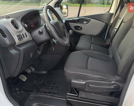 Белый Рено Трафик, объемом двигателя 1.6 л и пробегом 307 тыс. км за 16800 $, фото 32 на Automoto.ua